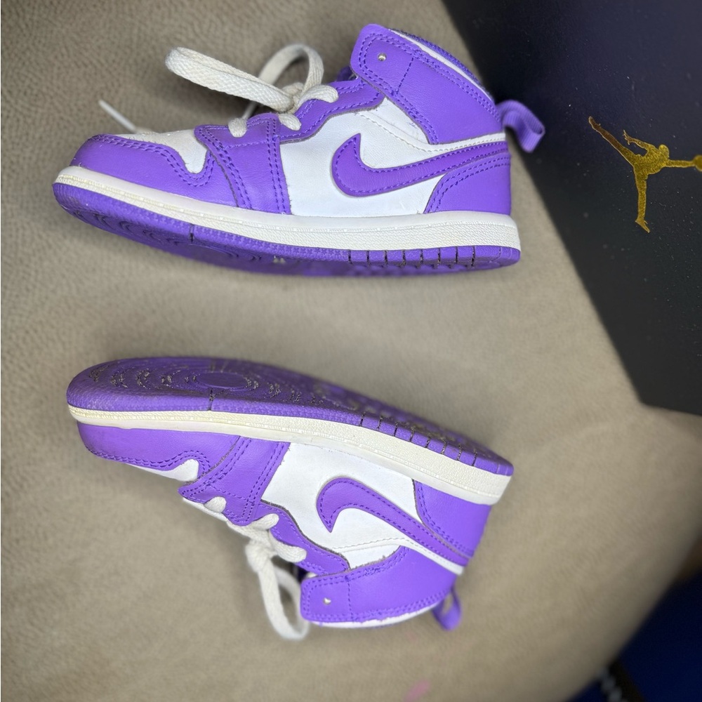 Jordan 1 - Picture 2 of 11